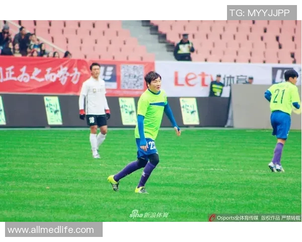 足球明星日常训练揭秘如何塑造顶级运动员的体能与技巧