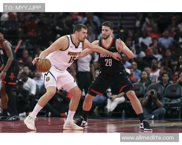 2017年火箭队与掘金队精彩对决回放全程回顾与分析